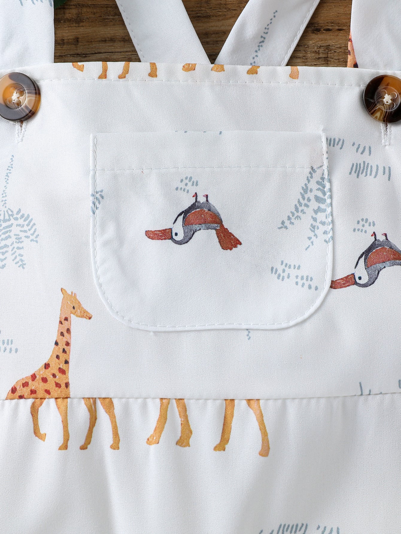 Macacão Bebê Safari Chic com Chapéu Protetor