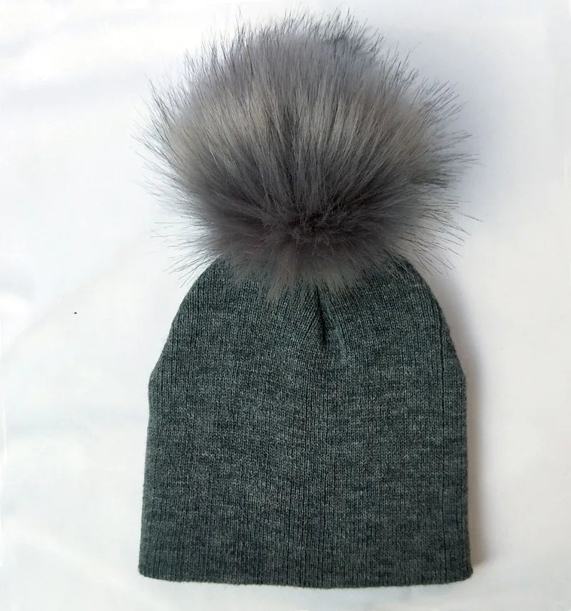 Gorros de Pompom e com Orelhinhas de Pompom