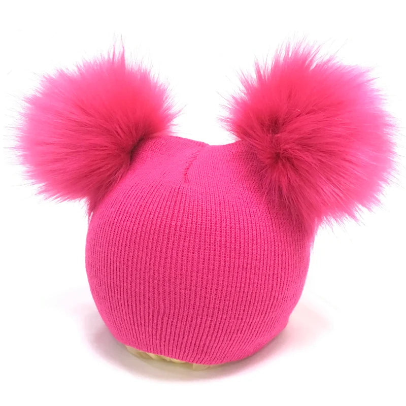 Gorros de Pompom e com Orelhinhas de Pompom