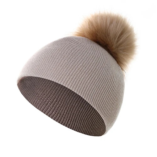 Gorros de Pompom e com Orelhinhas de Pompom