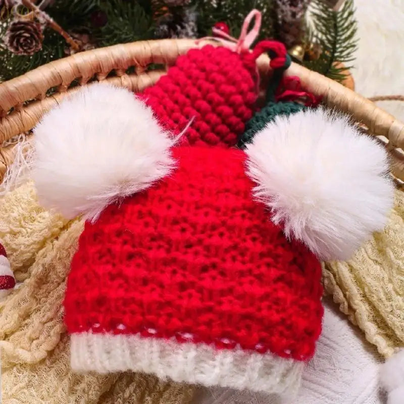 Gorro para bebês com orelhinhas de pompom Especial para o Natal