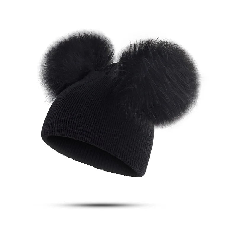 Gorros de Pompom e com Orelhinhas de Pompom