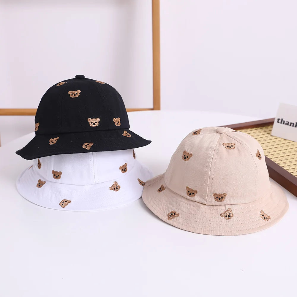 Chapéu Bucket com desenho de Urso