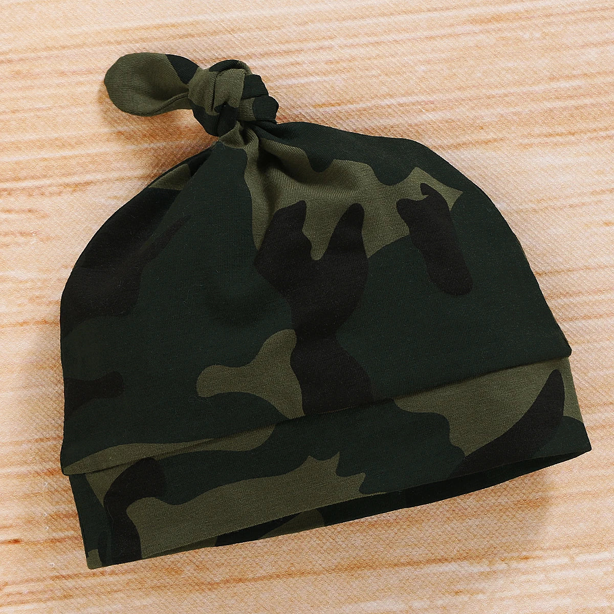 Conjunto militar bebê da mamãe com Gorro
