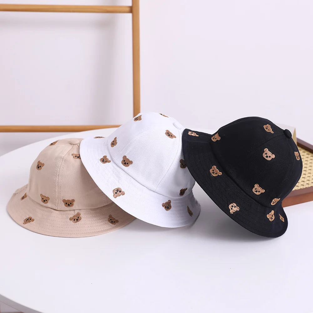 Chapéu Bucket com desenho de Urso