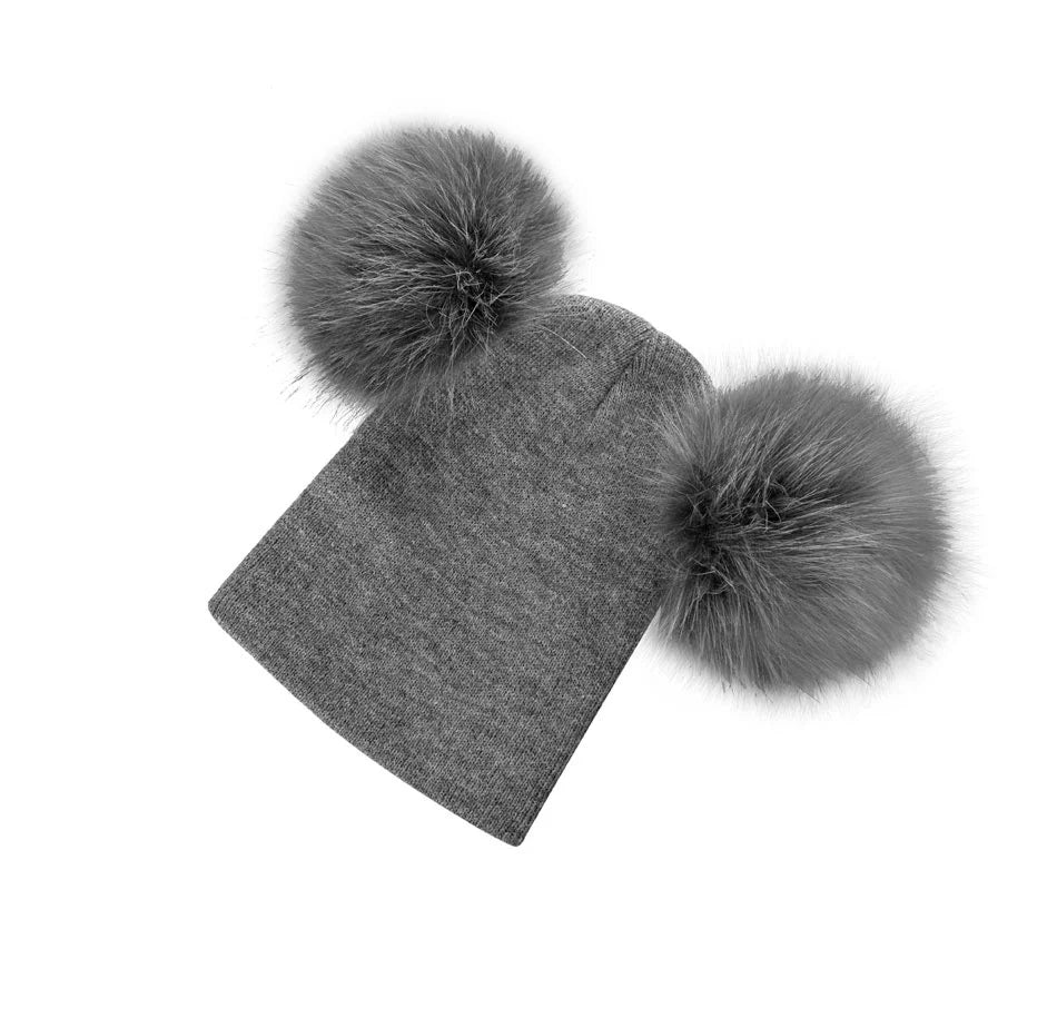 Gorros de Pompom e com Orelhinhas de Pompom