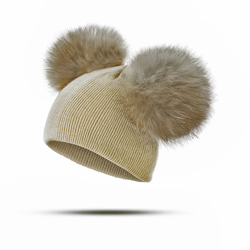 Gorros de Pompom e com Orelhinhas de Pompom